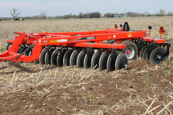 Kuhn | Offset | 5805 Offset for sale at Western Implement, Colorado