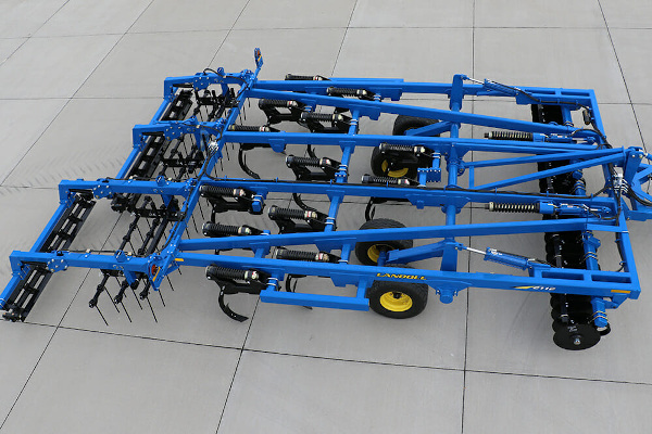 Landoll | Coulter Chisel with Auto-Reset Shanks | Model 2132-17 for sale at Western Implement, Colorado