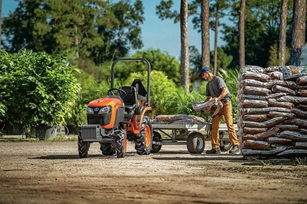 Kubota B2401 Narrow