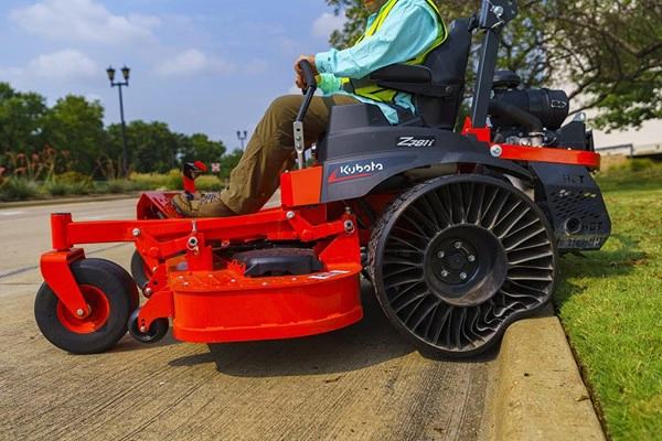 Kubota Z781KWiTW-60
