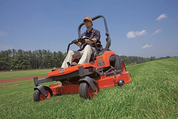 Kubota ZG227