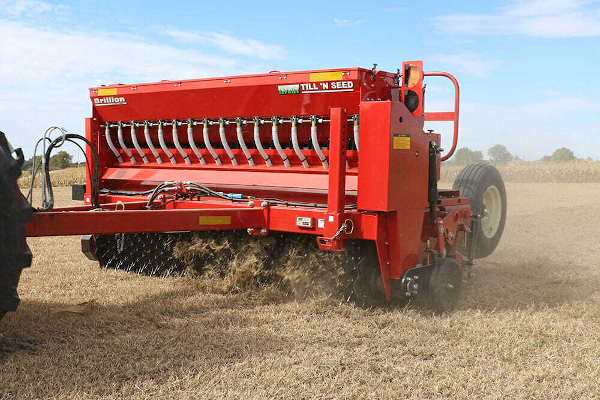 Brillion BPSBAP-8 Broadcast Seeder with Agitator and Packer