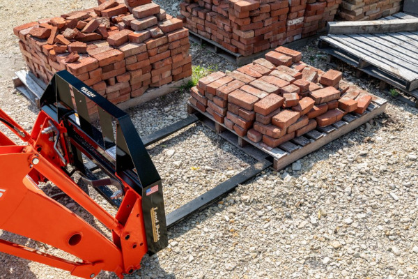 Land Pride PFL12 Series Pallet Forks