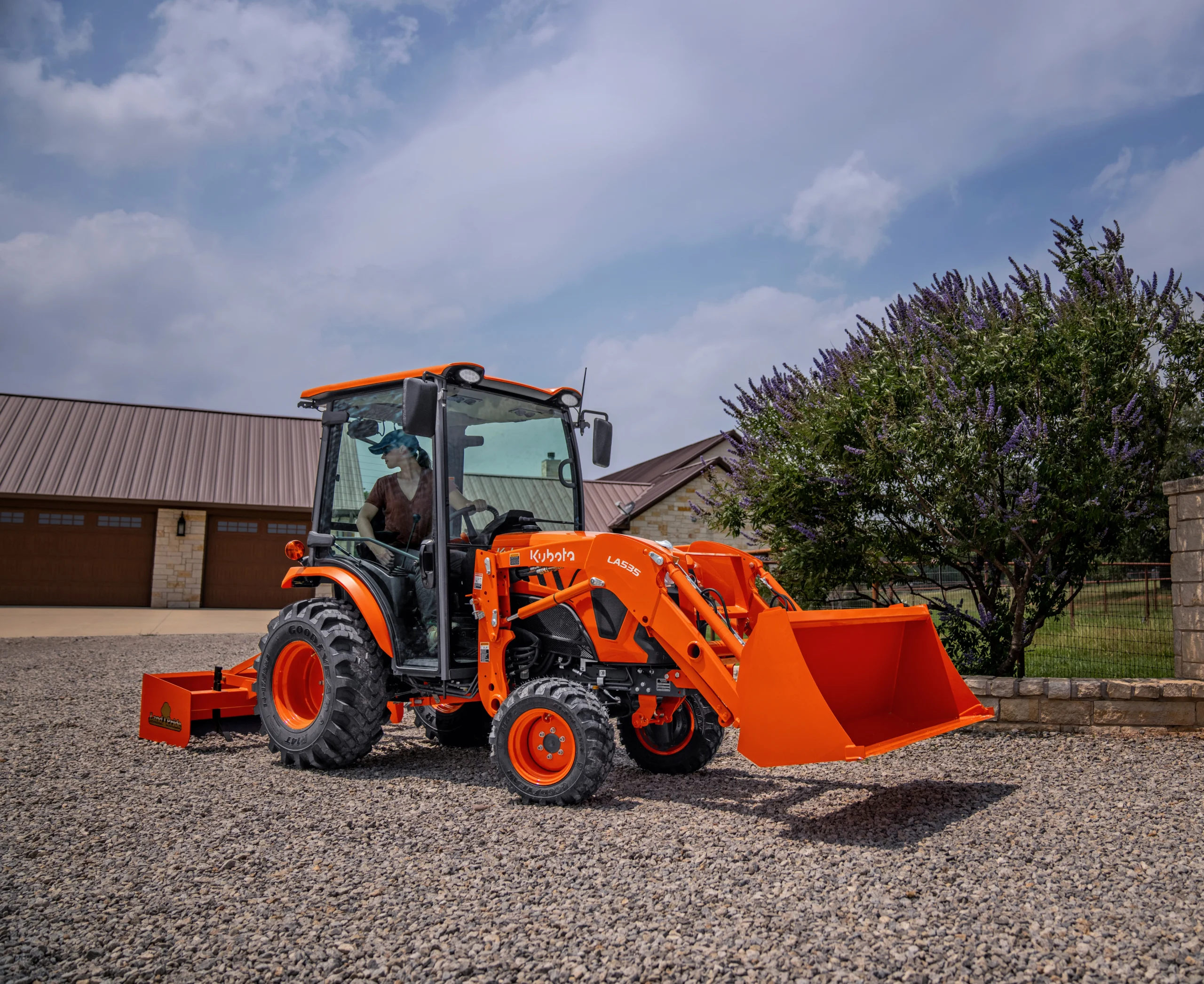 Kubota LX2620 Package