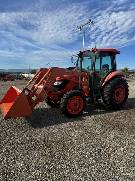2017 Kubota M6060 Tractor Loader